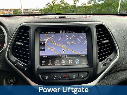 Used 2014 Jeep Cherokee Trailhawk w/ Technology Group AWD/4WD image 20