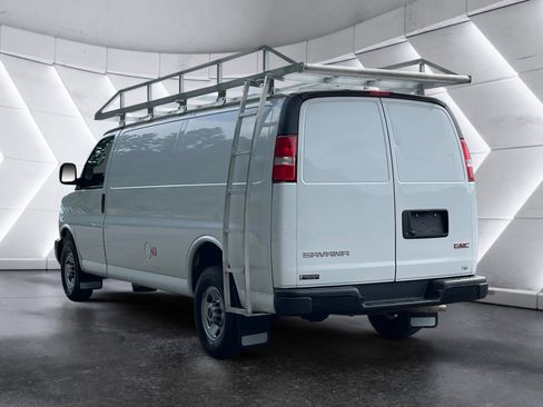 Certified 2023 GMC Savana 3500 Extended w/ Driver Convenience Package image 4