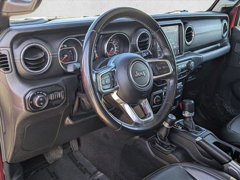 Used 2021 Jeep Gladiator Overland image 10