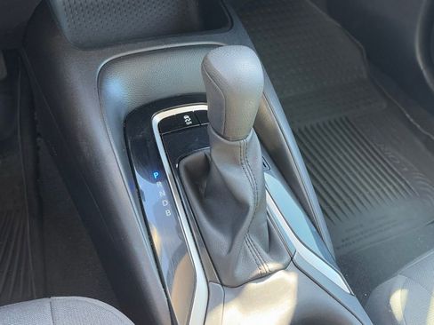 Used 2024 Toyota Corolla LE image 11