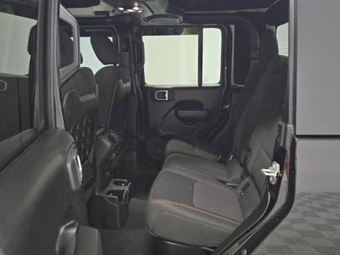 Used 2022 Jeep Gladiator Mojave w/ Cold Weather Group image 8