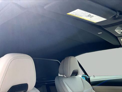 Used 2026 BMW M440i Convertible w/ Premium Package RWD image 14