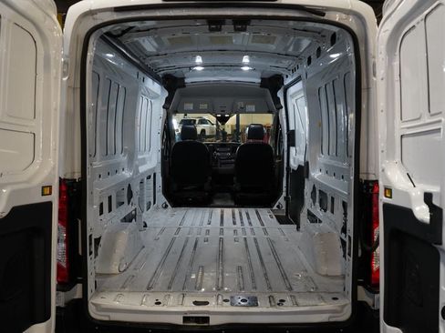Used 2023 Ford Transit 250 Medium Roof AWD image 18