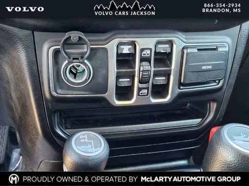 Used 2021 Jeep Wrangler Unlimited Sahara image 20