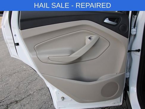 Used 2019 Ford Escape Titanium image 26