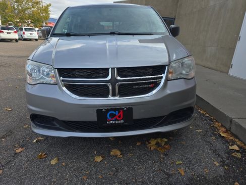 Used 2017 Dodge Grand Caravan SE w/ Power Window Group image 9