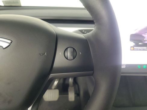 Used 2024 Tesla Model Y Long Range image 23