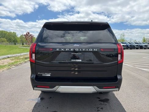 Certified 2025 Ford Expedition Platinum AWD/4WD image 9