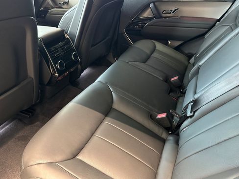 New 2026 Land Rover Range Rover Sport SE AWD/4WD image 12