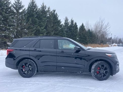 Used 2020 Ford Explorer ST w/ ST Street Pack image 22