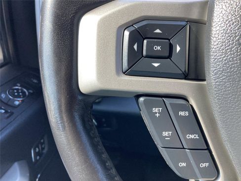 Used 2022 Ford F250 Lariat w/ Lariat Value Package image 15