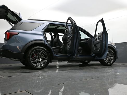 New 2025 Ford Explorer ST w/ Sun And Sound Package image 38