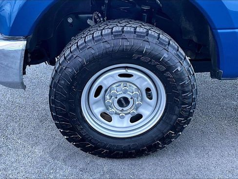 Used 2022 Ford F250 XL w/ Power Equipment Group image 9