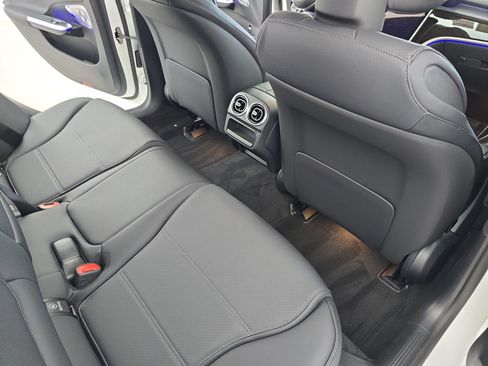 New 2026 Mercedes-Benz C 300 4MATIC Sedan image 11