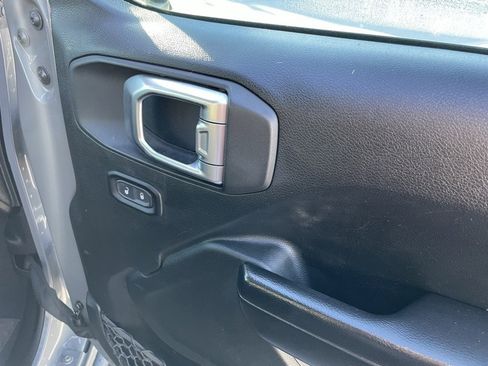 Used 2020 Jeep Wrangler Unlimited Rubicon image 28