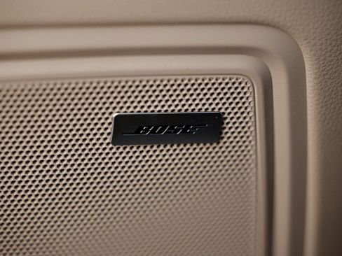 New 2026 Porsche Macan image 22