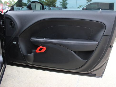 Used 2016 Dodge Challenger R/T Scat Pack RWD image 23