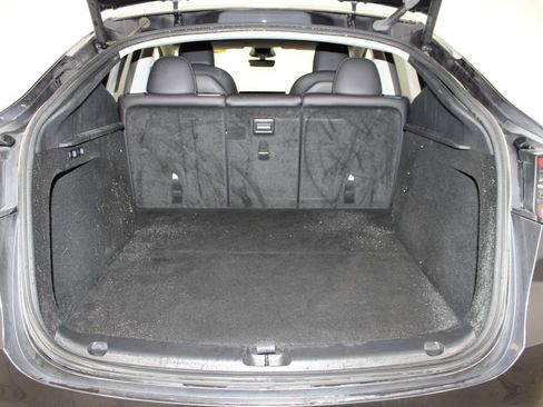 Used 2024 Tesla Model Y Long Range image 14