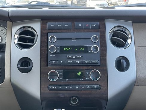 Used 2012 Ford Expedition EL XLT image 25
