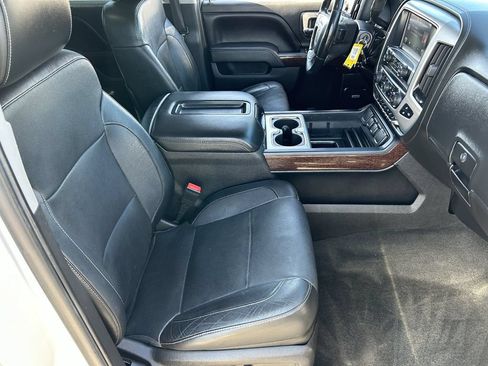 Used 2015 GMC Sierra 1500 SLT w/ SLT Crew Cab Value Package AWD/4WD image 11