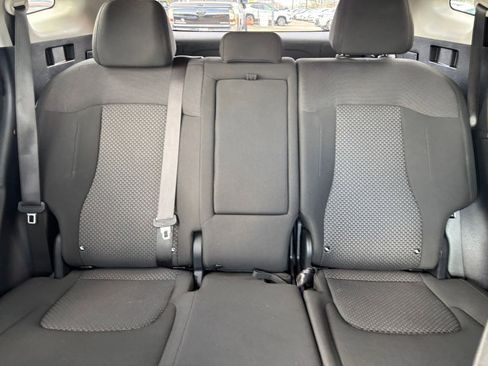 Used 2025 Kia Sportage LX image 37