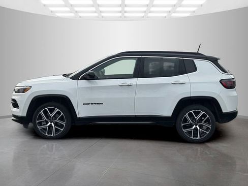 Certified 2025 Jeep Compass Limited w/ Elite Group AWD/4WD image 4