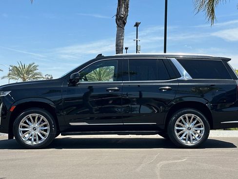 Used 2023 Cadillac Escalade Premium Luxury RWD image 7