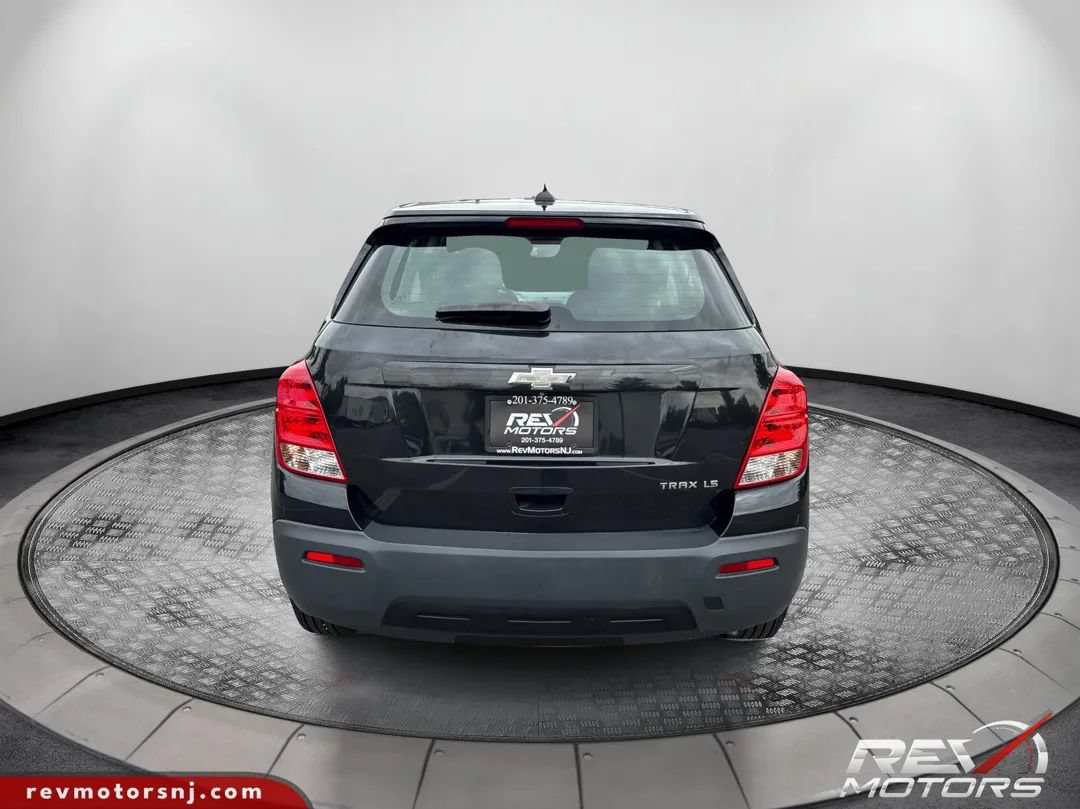 Used 2016 Chevrolet Trax LS FWD image 4