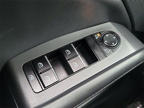 Used 2023 MAZDA MAZDA3 s image 14