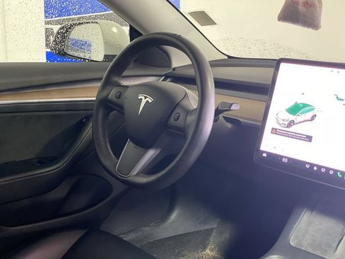 Used 2022 Tesla Model 3 RWD image 10