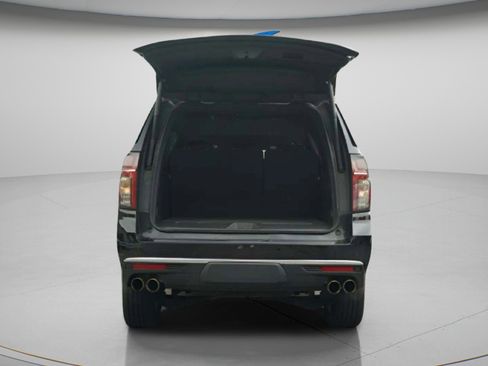 Used 2024 Chevrolet Suburban Premier image 26