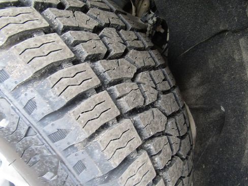 Used 2020 Chevrolet Silverado 1500 LT image 23