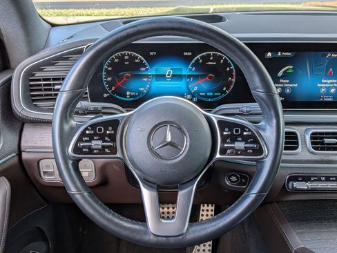Used 2022 Mercedes-Benz GLS 450 4MATIC w/ AMG Line Exterior image 14
