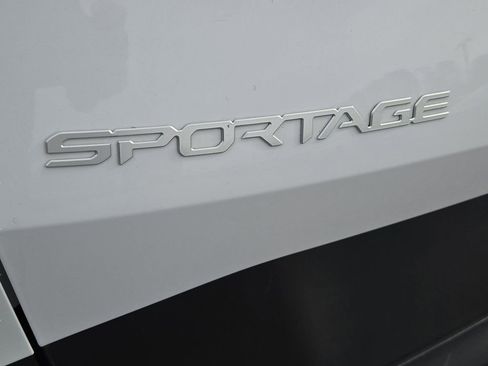 Certified 2023 Kia Sportage EX image 12