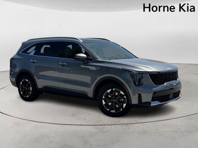 New 2025 Kia Sorento S w/ Panoramic Sunroof Package