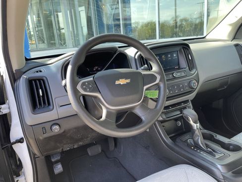 Used 2022 Chevrolet Colorado W/T w/ WT Convenience Package RWD image 13
