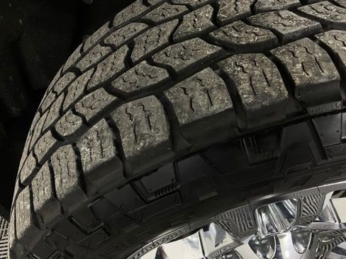 Used 2019 Chevrolet Silverado 2500 High Country w/ Duramax Plus Package image 45