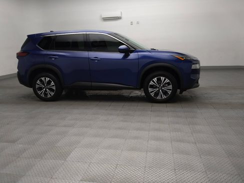 Used 2021 Nissan Rogue SV FWD image 11
