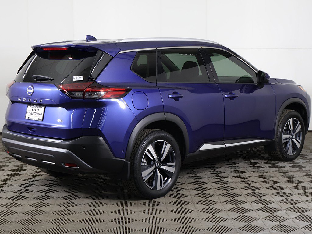 Used 2023 Nissan Rogue SL w/ SL Premium Package FWD image 12