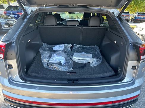 New 2026 Volkswagen Atlas Cross Sport SEL Premium R-Line image 7
