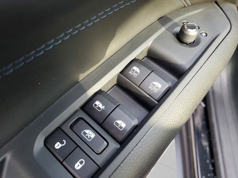 New 2026 Jeep Compass Latitude AWD/4WD image 32