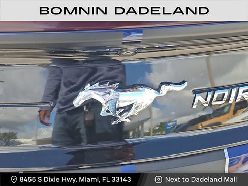 Used 2020 Ford Mustang EcoBoost image 7