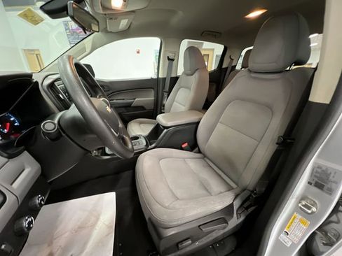 Used 2020 Chevrolet Colorado W/T w/ Custom Special Edition image 20