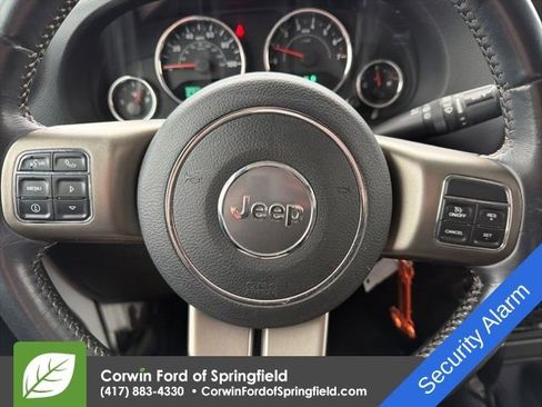 Used 2018 Jeep Wrangler Unlimited Sport image 11