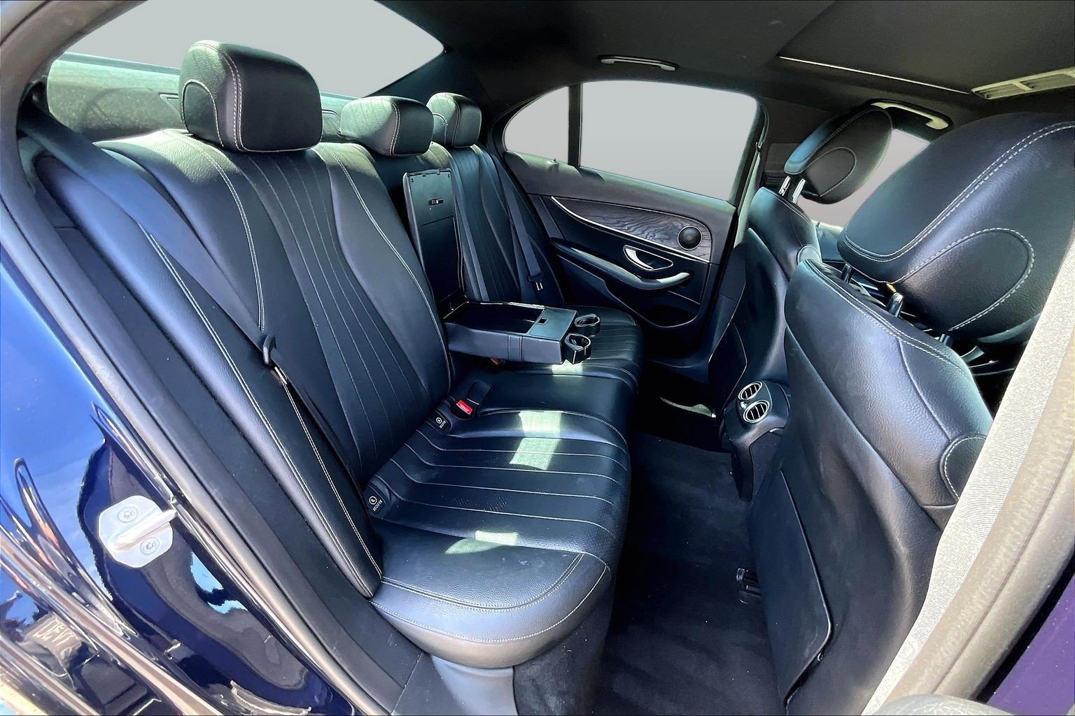 Used 2018 Mercedes-Benz E 300 w/ AMG Line Exterior image 22