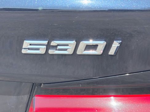 Used 2023 BMW 530i w/ M Sport Package RWD image 12