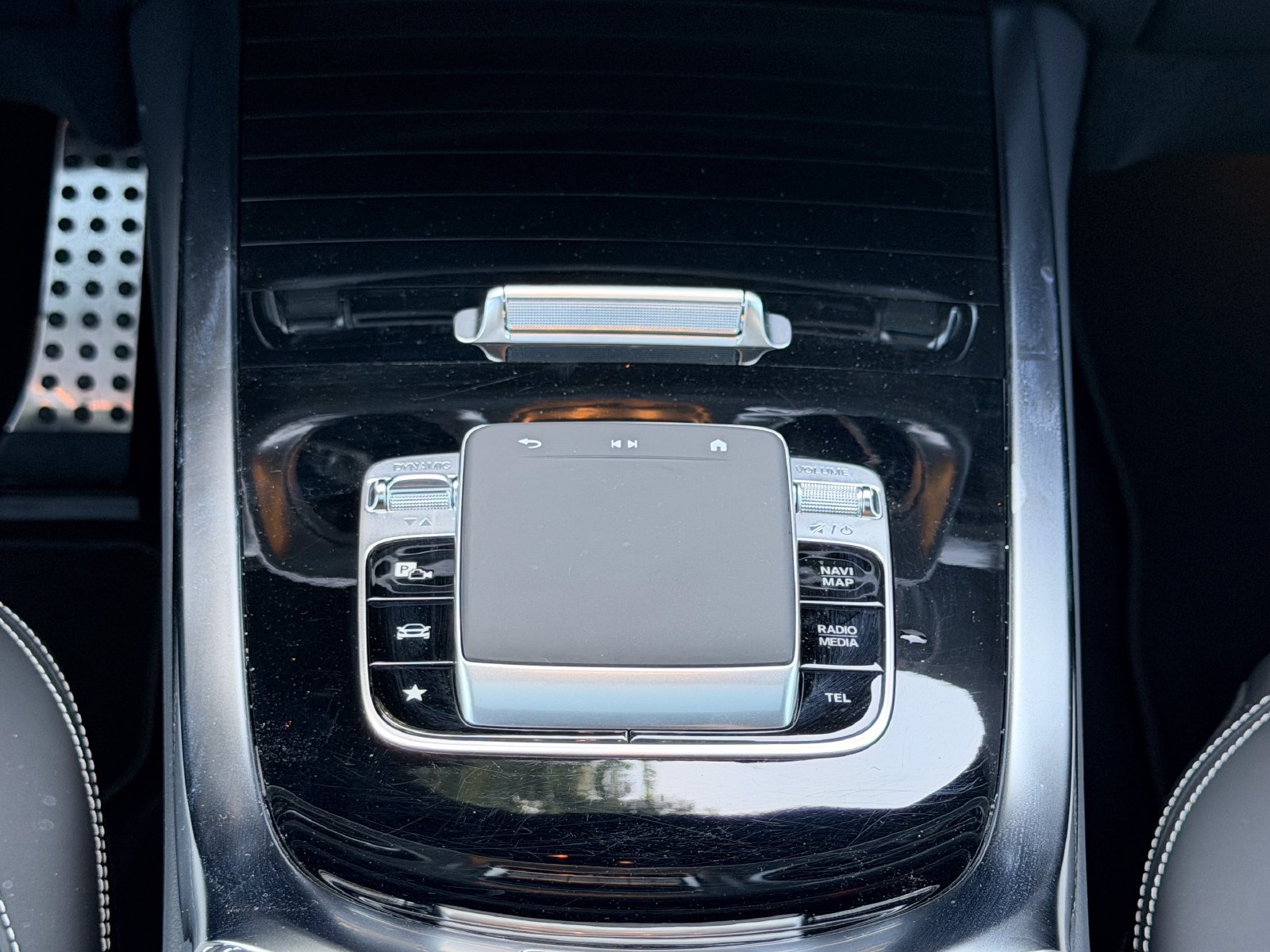 Certified 2025 Mercedes-Benz G 63 AMG 4MATIC image 25