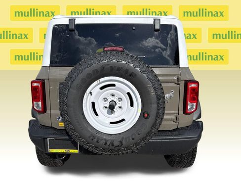 New 2026 Ford Bronco Heritage Edition AWD/4WD image 14