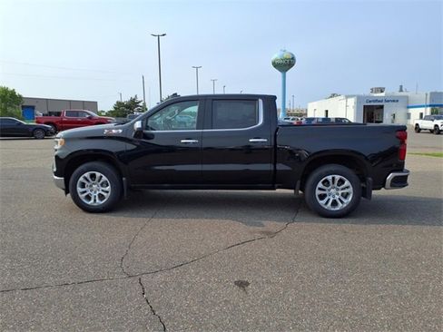 Used 2023 Chevrolet Silverado 1500 LTZ image 23