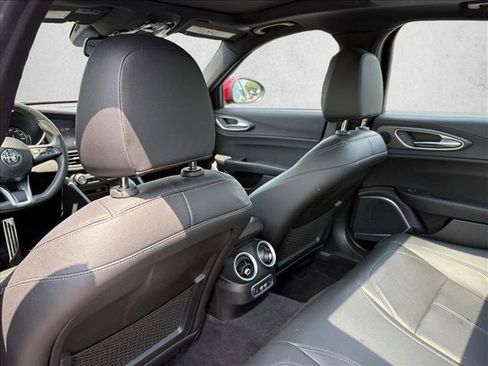 Used 2022 Alfa Romeo Giulia Ti w/ Active Assist Plus Package RWD image 21